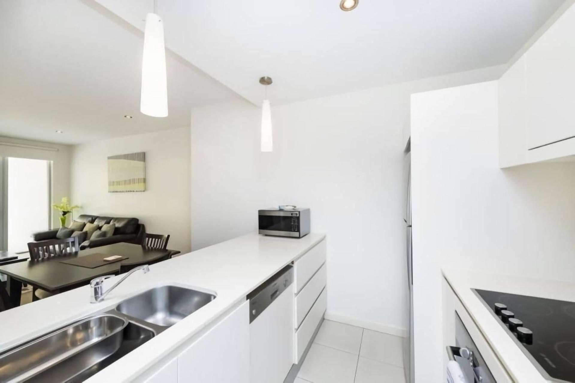 Trieste - Kingston Apartment Канберра Экстерьер фото