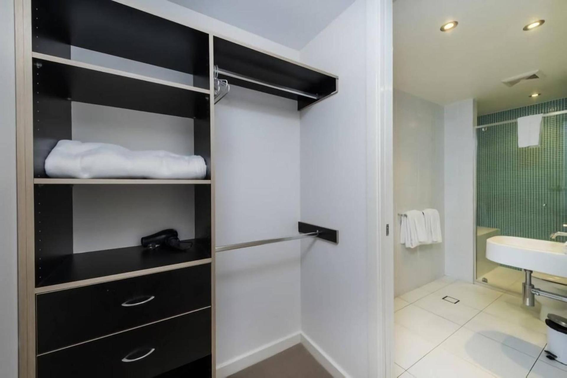 Trieste - Kingston Apartment Канберра Экстерьер фото