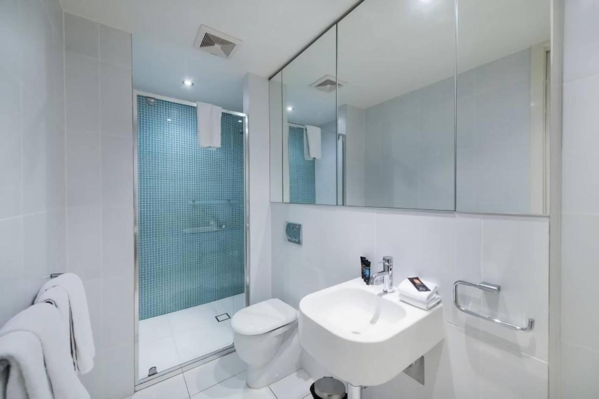 Trieste - Kingston Apartment Канберра Экстерьер фото