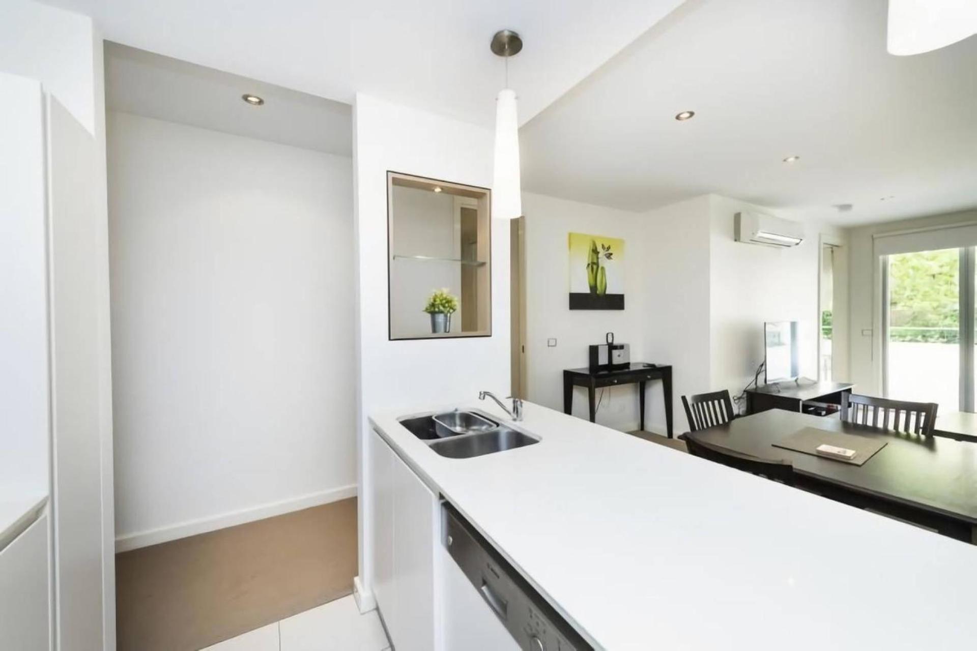 Trieste - Kingston Apartment Канберра Экстерьер фото