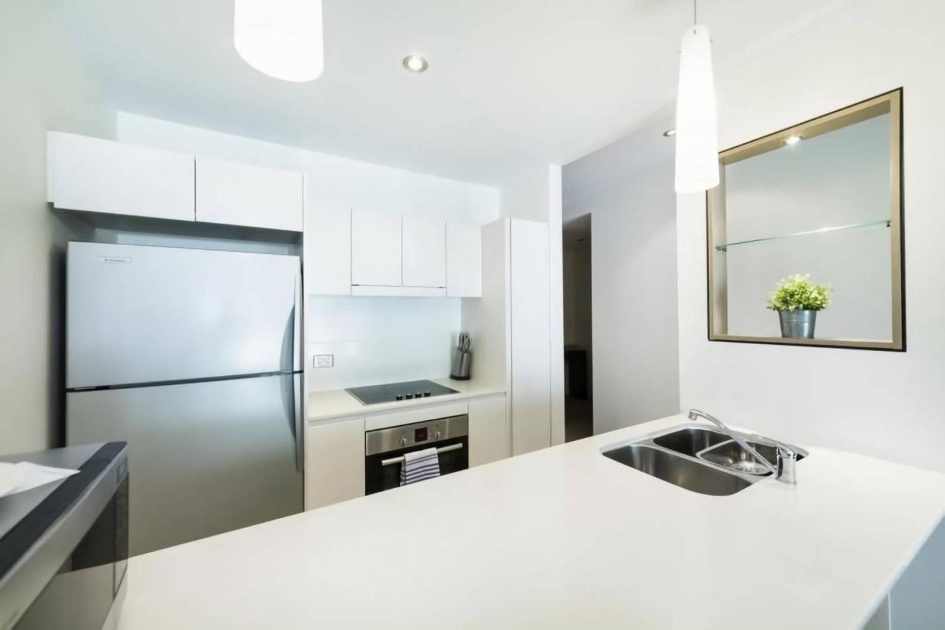 Trieste - Kingston Apartment Канберра Экстерьер фото
